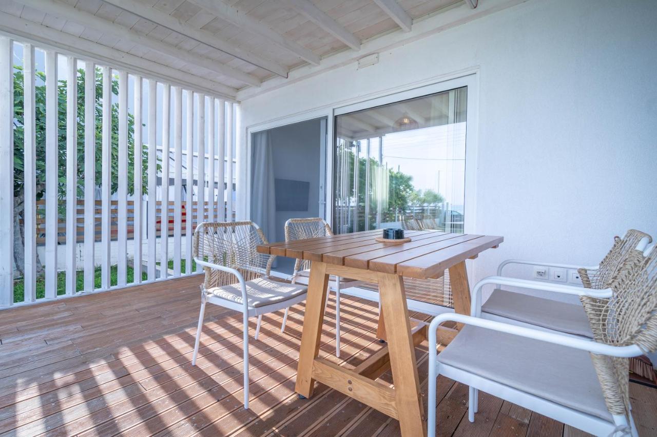 Thea Eco Suites Nea Kallikrateia Екстериор снимка