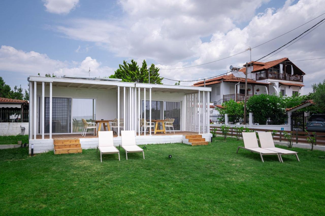 Thea Eco Suites Nea Kallikrateia Екстериор снимка